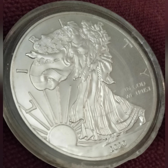 1 ounce of fine silver"SlLVER EAGLE' Coin - Picture 9 of 12